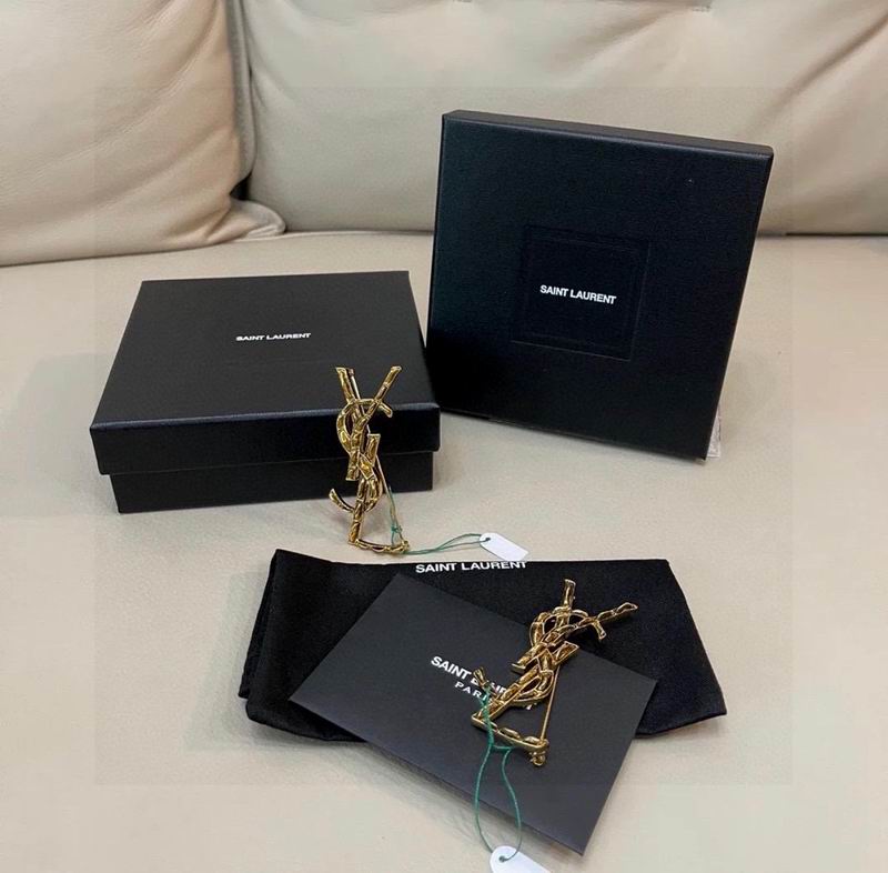 YSL Brooch 9lyr14 (9)